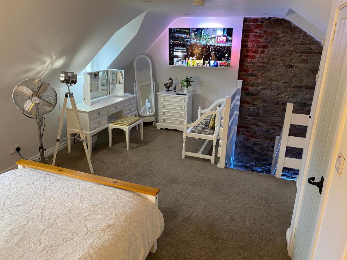 Arthur Street Guest Cottage Χίλσμπορο Εξωτερικό φωτογραφία